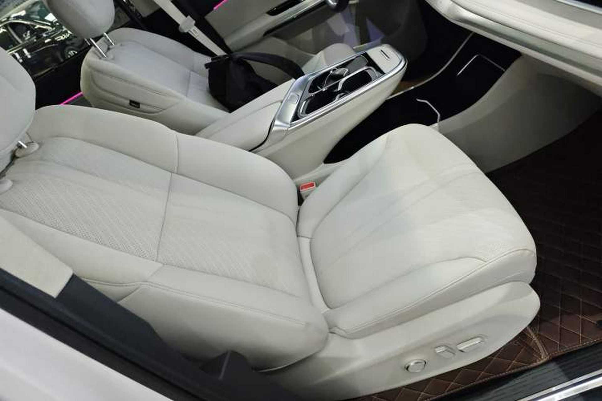 Used SAIC MAXUS Dajia 9 2024 Restyled Super Hybrid Long-Range Forest Edition 7-Seater Right Front Seat