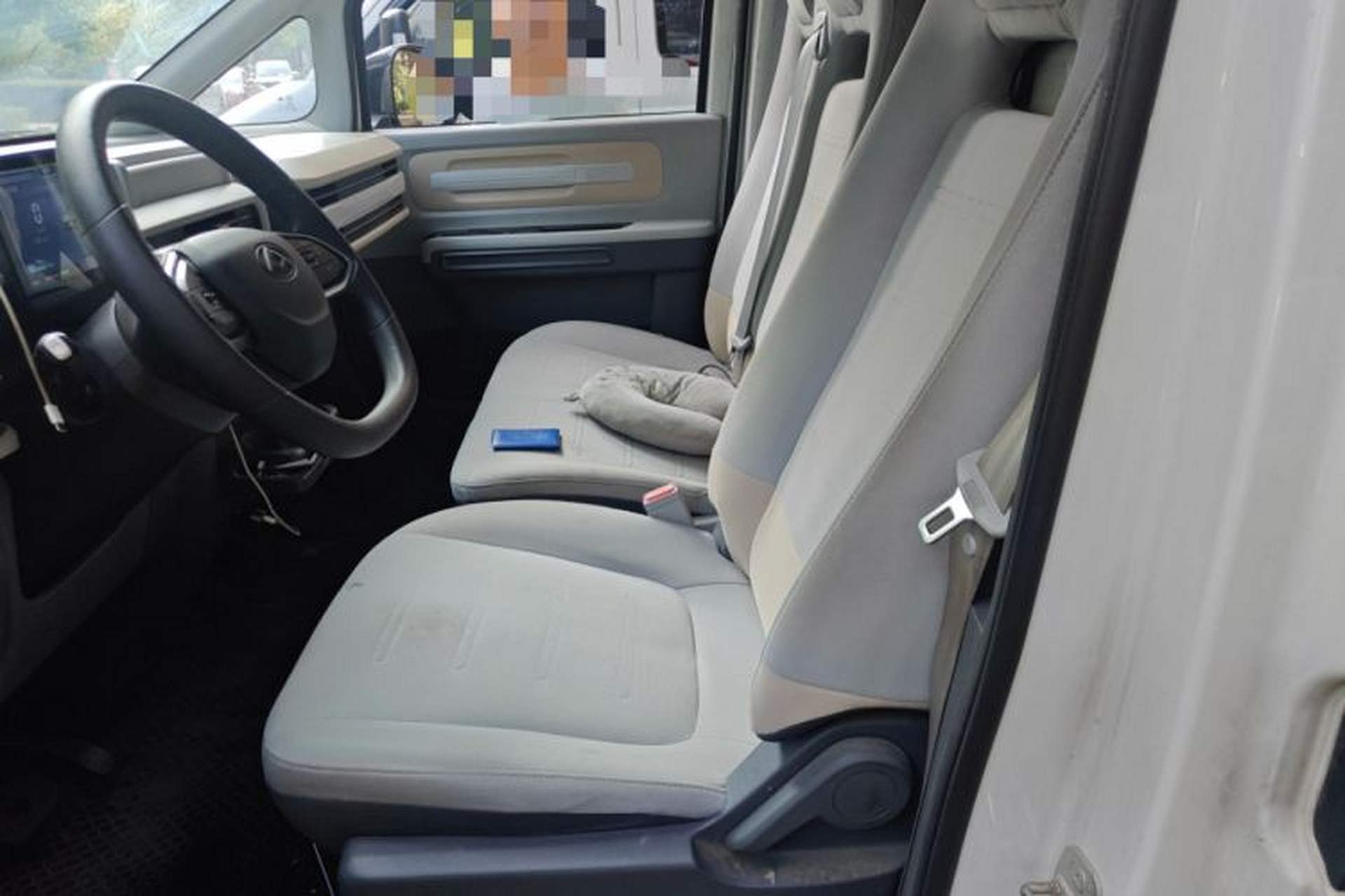Used SAIC MAXUS Dana V1 2023 V1 Short Wheelbase Low Roof (43 kWh) Left Front Seat