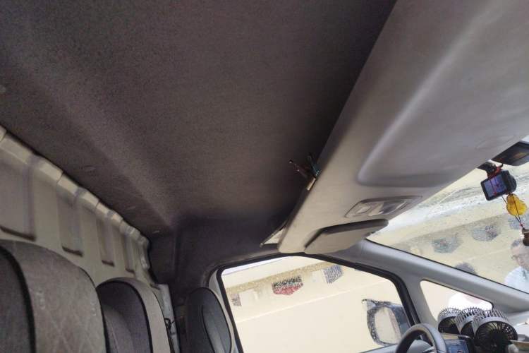 Used SAIC MAXUS Dana V1 2023 V1 Short Wheelbase Low Roof (42 kWh) Headliner