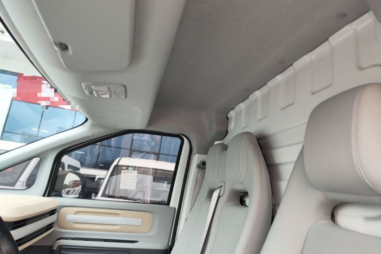 Used SAIC MAXUS Dana V1 2023 V1 Short Wheelbase High Roof (43 kWh) Headliner