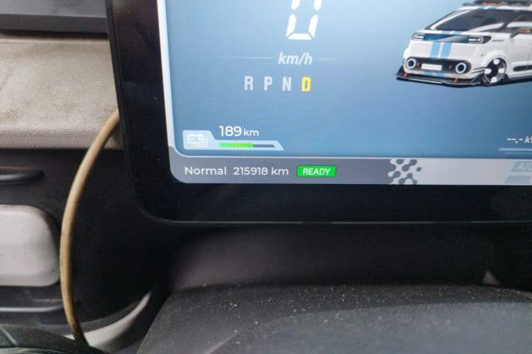 Used SAIC MAXUS Dana V1 2023 V1 Short Wheelbase Low Roof (42 kWh) Odometer Close Up