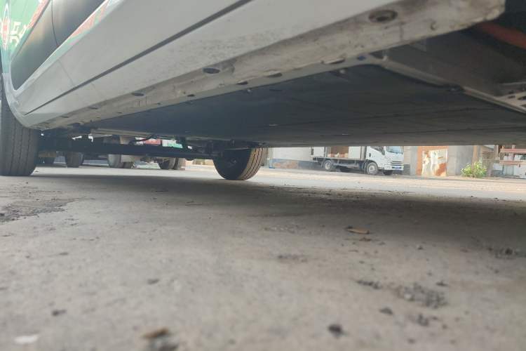 Used SAIC MAXUS Dana V1 2023 V1 Short Wheelbase High Roof (43 kWh) Right Side Sill