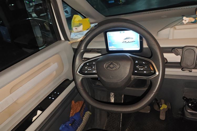 Used SAIC MAXUS Dana V1 2023 V1 Short Wheelbase Low Roof (42 kWh) Steering Wheel