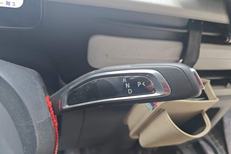 Used SAIC MAXUS Dana V1 2024 V1 Short Wheelbase Low-Roof Multi-Function Version (51 kWh) Gear Lever