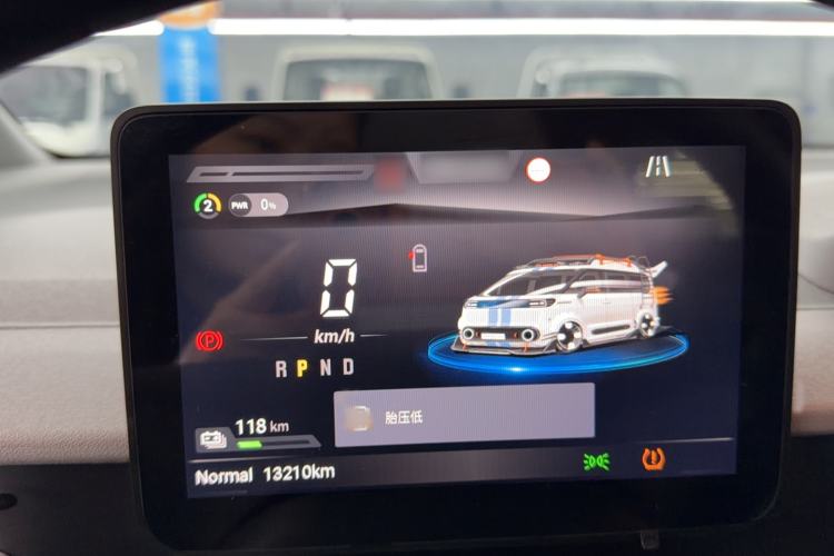 Used SAIC MAXUS Dana V1 2024 M1 Long-Wheelbase Low-Roof Passenger Version (64 kWh) Instrument Cluster