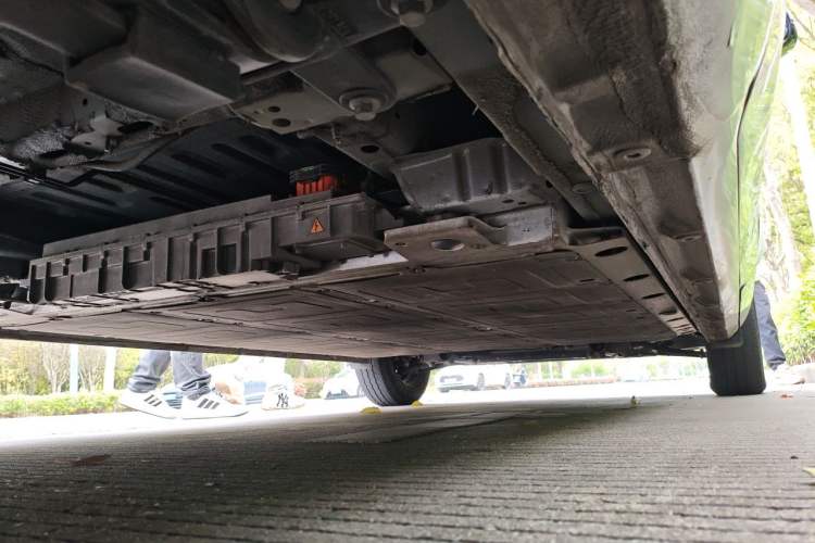 Used SAIC MAXUS Dana V1 2024 V1 Long Wheelbase High Roof (51 kWh) Chassis Rear Right