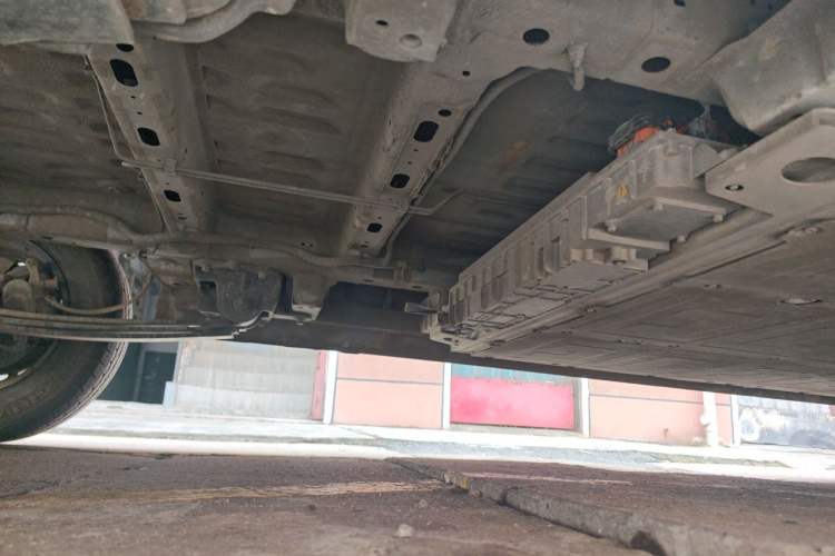 Used SAIC MAXUS Dana V1 2024 V1 Long Wheelbase Low Roof (51 kWh) Chassis Rear Right