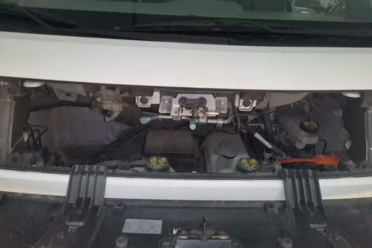 Used SAIC MAXUS Dana V1 2024 V1 Short Wheelbase Low Roof (31 kWh) Engine Bay