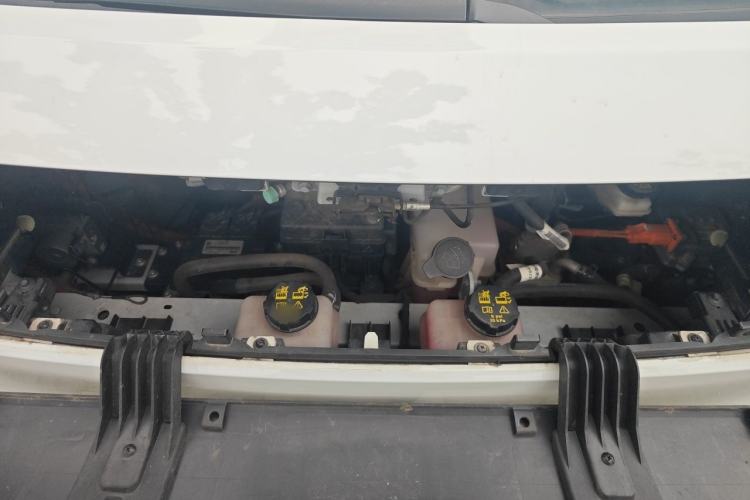 Used SAIC MAXUS Dana V1 2024 V1 Long Wheelbase Low Roof (51 kWh) Engine Bay