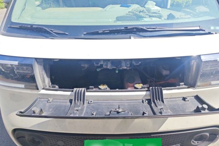 Used SAIC MAXUS Dana V1 2024 V1 Long Wheelbase High Roof (51 kWh) Engine Bay