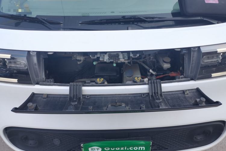 Used SAIC MAXUS Dana V1 2024 V1 Long Wheelbase High Roof (51 kWh) Engine Bay