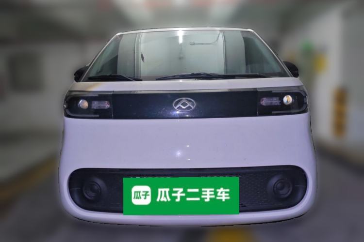 Used SAIC MAXUS Dana V1 2024 V1 Long Wheelbase Low-Roof Multi-Function Version (62 kWh) Front