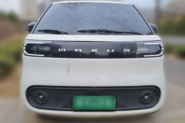 Used SAIC MAXUS Dana V1 2024 M1 Long-Wheelbase Low-Roof Passenger Version (64 kWh) Front