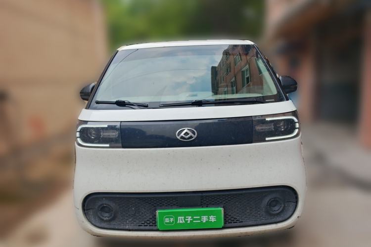 Used SAIC MAXUS Dana V1 2024 V1 Long Wheelbase Low Roof (51 kWh) Front