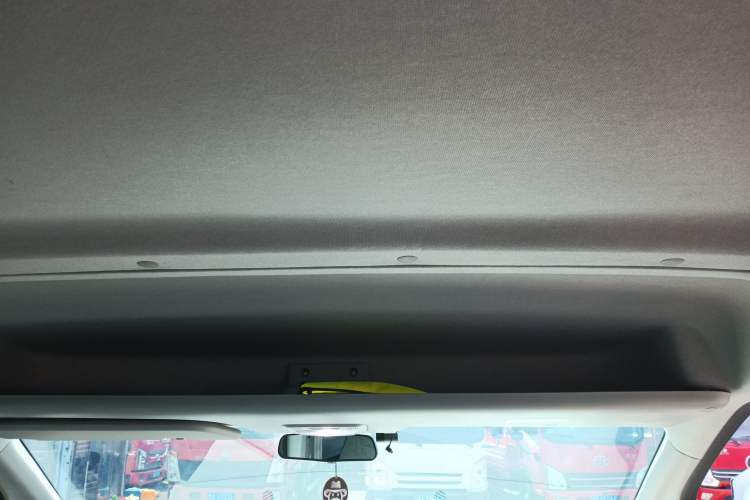 Used SAIC MAXUS Dana V1 2024 V1 Short Wheelbase Low-Roof Multi-Function Version (51 kWh) Headliner
