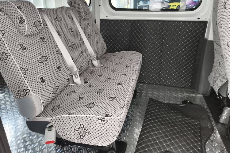Used SAIC MAXUS Dana V1 2024 V1 Short Wheelbase Low-Roof Multi-Function Version (51 kWh) Interior 4
