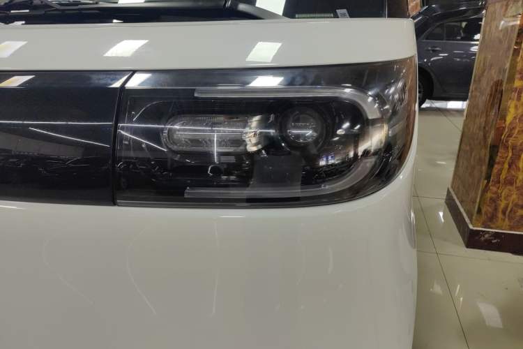 Used SAIC MAXUS Dana V1 2024 V1 Short Wheelbase Low-Roof Multi-Function Version (51 kWh) Left Front Headlight