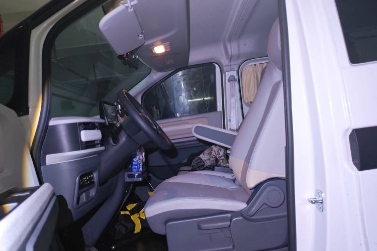 Used SAIC MAXUS Dana V1 2024 V1 Long Wheelbase Low-Roof Multi-Function Version (62 kWh) Left Front Seat