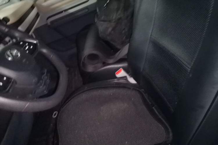 Used SAIC MAXUS Dana V1 2024 V1 Short Wheelbase Low Roof (31 kWh) Left Front Seat