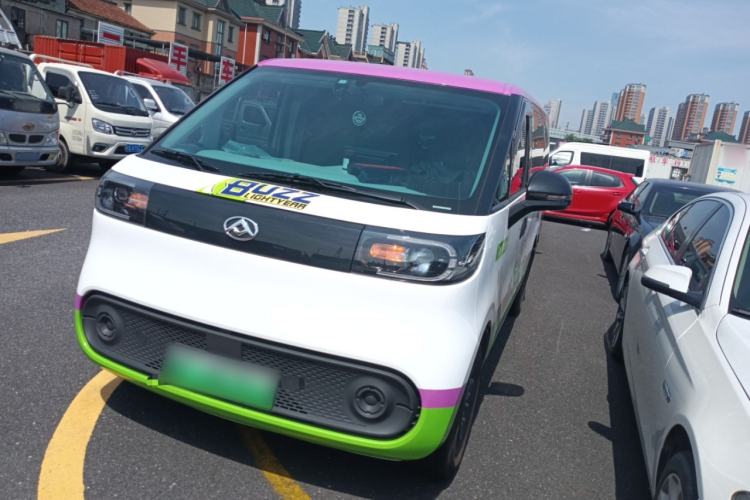 Used SAIC MAXUS Dana V1 2024 V1 Short Wheelbase Low-Roof Multi-Function Version (51 kWh) Left Side