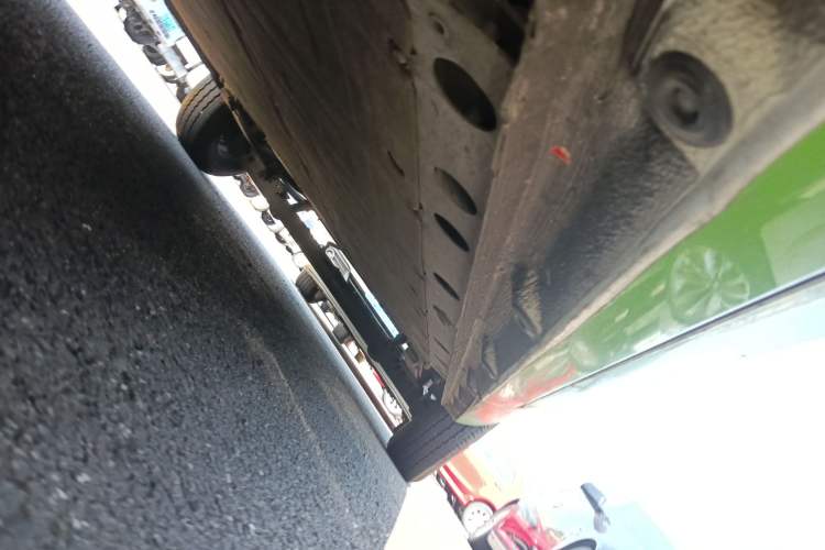 Used SAIC MAXUS Dana V1 2024 V1 Short Wheelbase Low-Roof Multi-Function Version (51 kWh) Left Side Sill