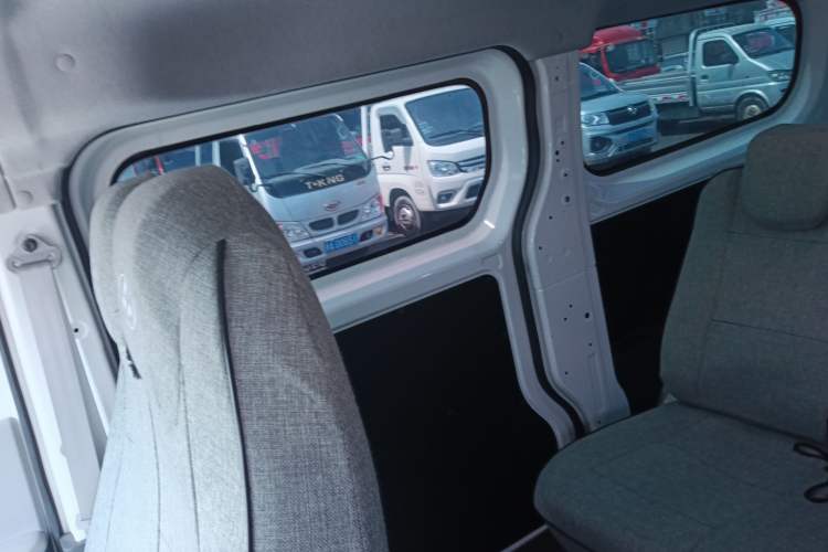 Used SAIC MAXUS Dana V1 2024 V1 Short Wheelbase Low-Roof Multi-Function Version (51 kWh) Right Rear Door Interior