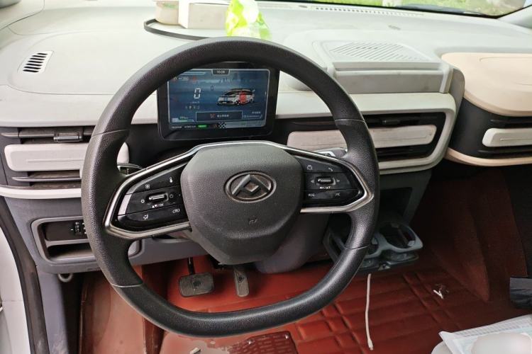 Used SAIC MAXUS Dana V1 2024 V1 Long Wheelbase High Roof (51 kWh) Steering Wheel
