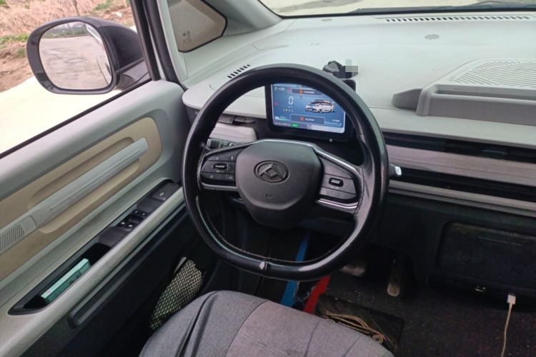 Used SAIC MAXUS Dana V1 2024 V1 Long Wheelbase High Roof (51 kWh) Steering Wheel
