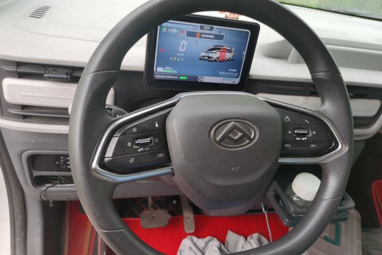 Used SAIC MAXUS Dana V1 2024 V1 Long Wheelbase High Roof (51 kWh) Steering Wheel