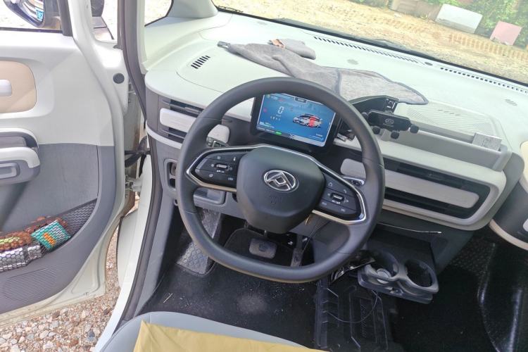 Used SAIC MAXUS Dana V1 2024 V1 Short Wheelbase Low-Roof Multi-Function Version (51 kWh) Steering Wheel