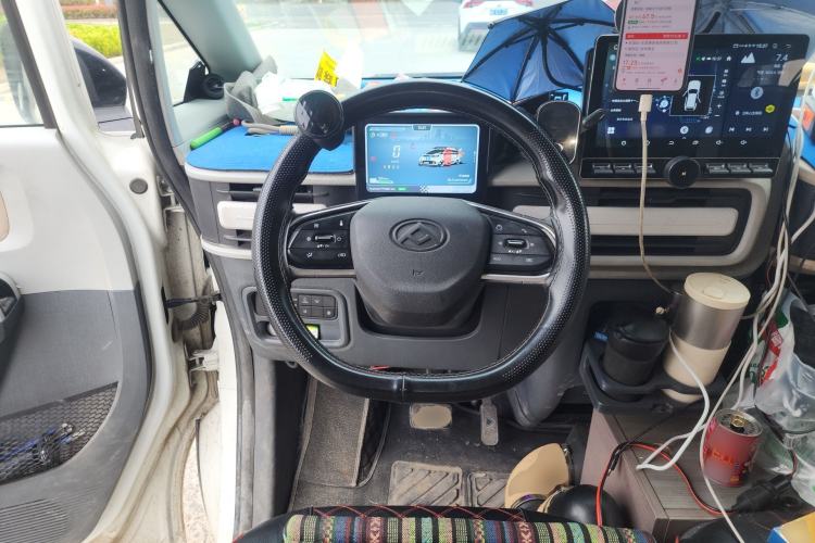 Used SAIC MAXUS Dana V1 2024 V1 Long Wheelbase High Roof (51 kWh) Steering Wheel