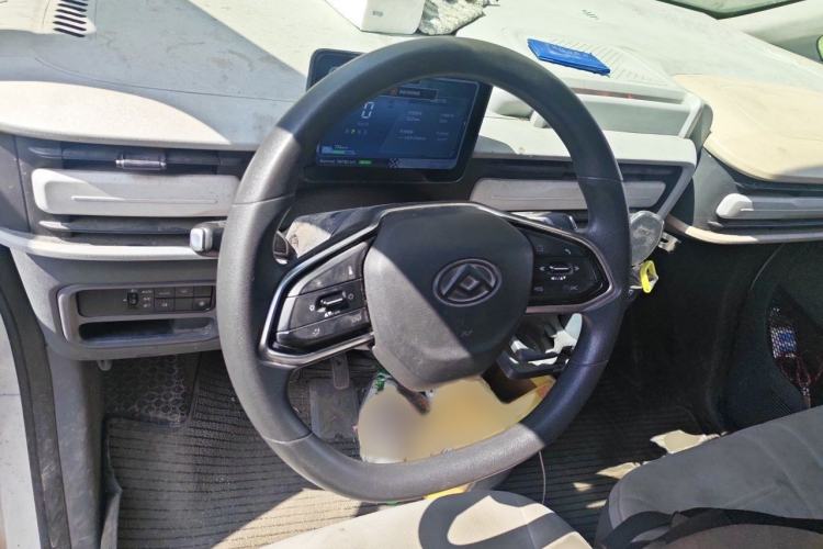 Used SAIC MAXUS Dana V1 2024 V1 Long Wheelbase High Roof (51 kWh) Steering Wheel