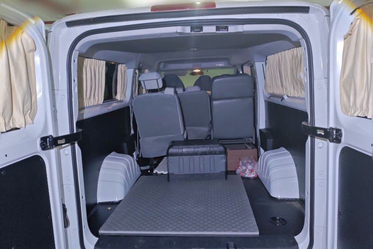 Used SAIC MAXUS Dana V1 2024 V1 Long Wheelbase Low-Roof Multi-Function Version (62 kWh) Trunk