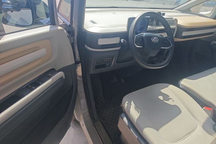 Used SAIC MAXUS Dana V1 2025 V1+ Short Wheelbase Low-Roof Multi-Function Version (42 kWh) Driver Seat