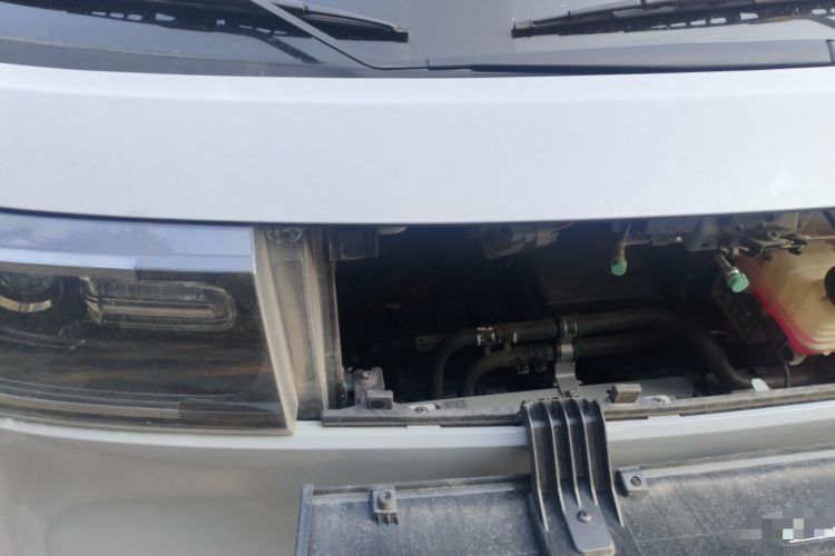 Used SAIC MAXUS Dana V1 2025 V1+ Long Wheelbase High-Roof Multi-Function Version (62 kWh) Engine Bay Right