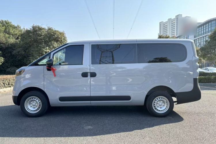 Used SAIC MAXUS Dana V1 2025 V1+ Short Wheelbase Low-Roof Multi-Function Version (42 kWh) Exterior 8