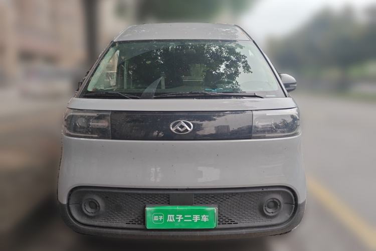 Used SAIC MAXUS Dana V1 2025 V1+ Long Wheelbase High-Roof Multi-Function Version (62 kWh) Front