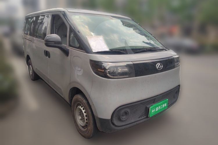 Used SAIC MAXUS Dana V1 2026 Model V1 Low-Roof Multi-Function Version (42 kWh) Front Right 45 Deg