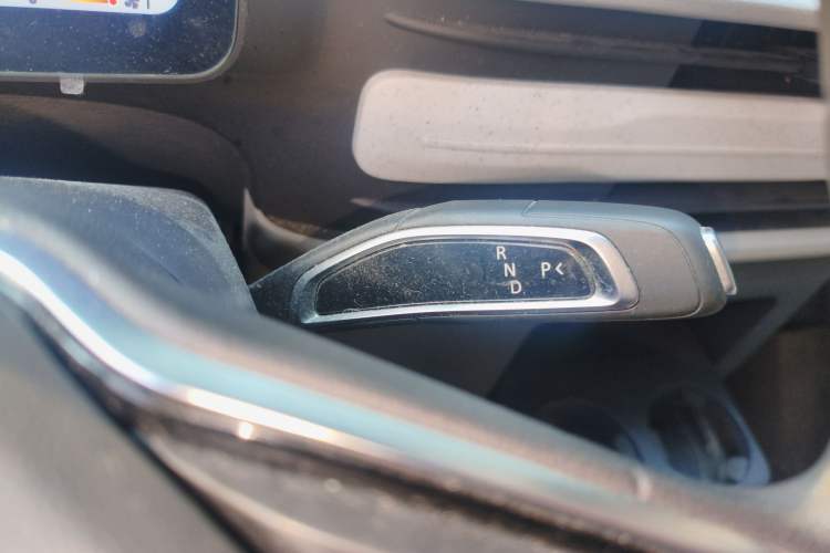 Used SAIC MAXUS Dana V1 2025 V1+ Long Wheelbase High-Roof Multi-Function Version (62 kWh) Gear Lever