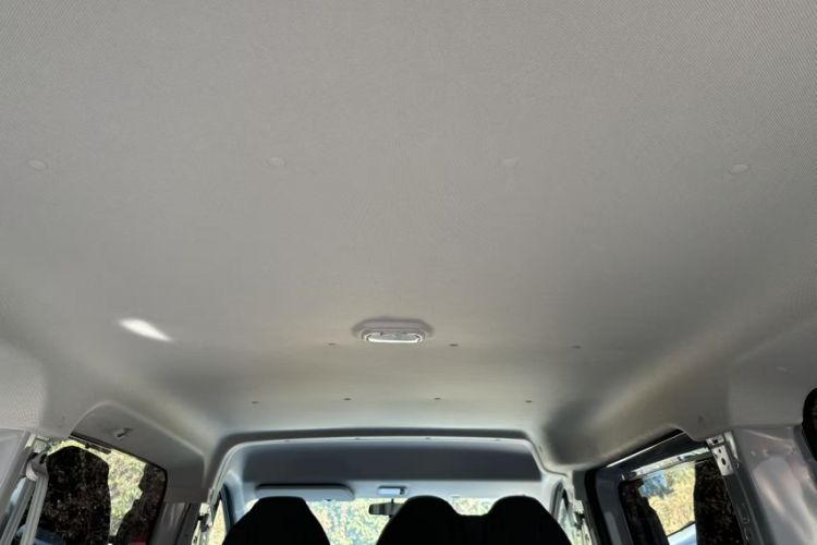 Used SAIC MAXUS Dana V1 2025 V1+ Short Wheelbase Low-Roof Multi-Function Version (42 kWh) Headliner