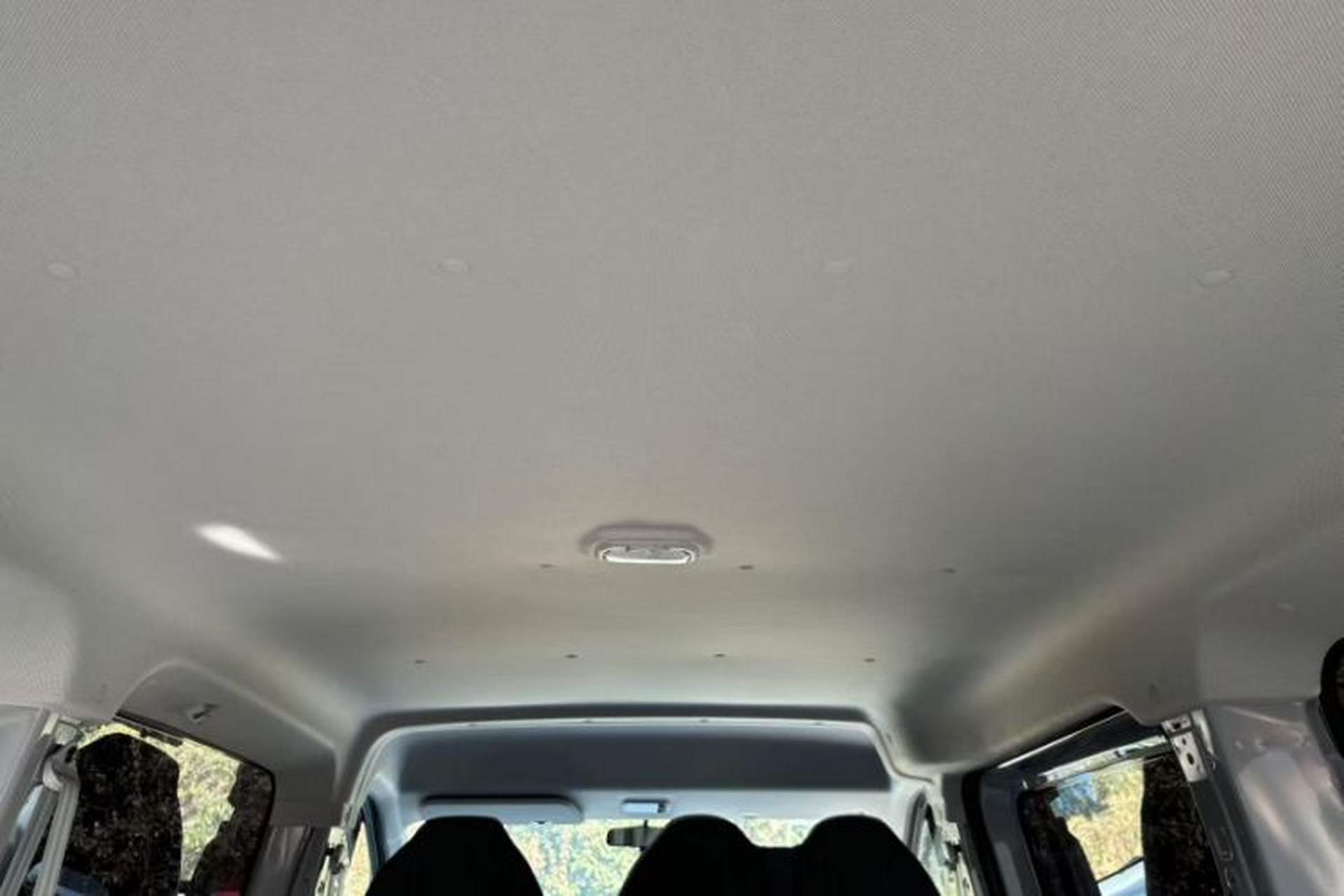 Used SAIC MAXUS Dana V1 2025 V1+ Short Wheelbase Low-Roof Multi-Function Version (42 kWh) Headliner