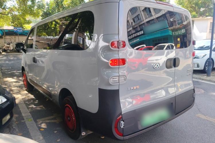 Used SAIC MAXUS Dana V1 2025 Low-Roof Multi-Function Version 42 kWh Rear Left 45 Deg