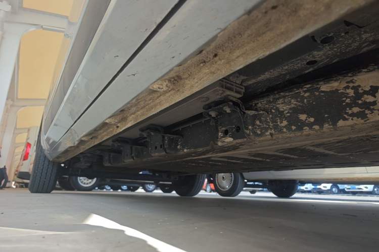 Used SAIC MAXUS Dana V1 2025 V1+ Short Wheelbase Low-Roof Multi-Function Version (42 kWh) Right Side Sill