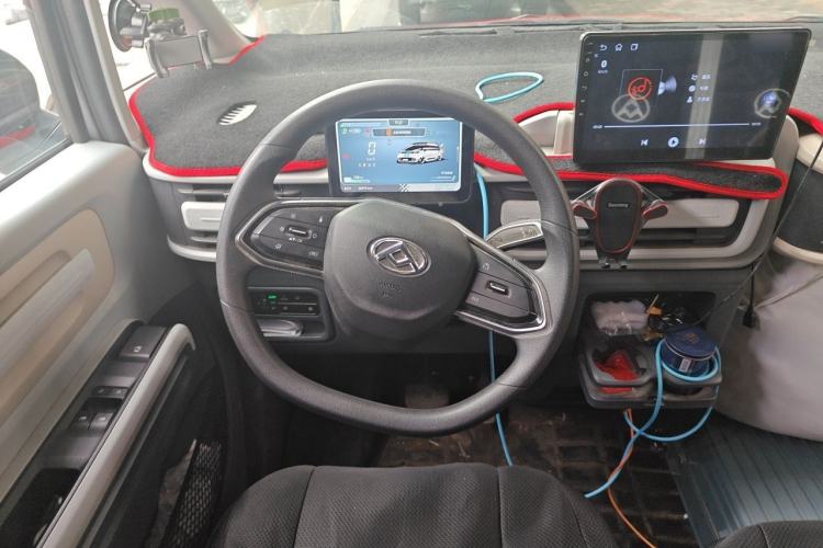 Used SAIC MAXUS Dana V1 2025 V1+ Long Wheelbase High-Roof Multi-Function Version (62 kWh) Steering Wheel