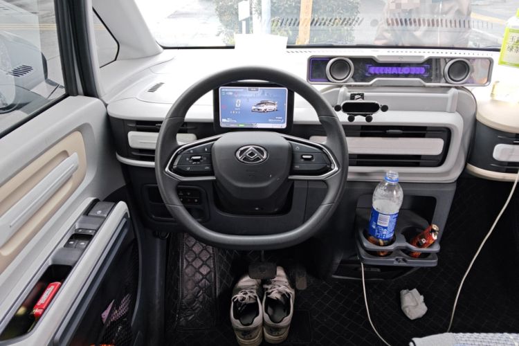 Used SAIC MAXUS Dana V1 2025 Low-Roof Multi-Function Version 42 kWh Steering Wheel