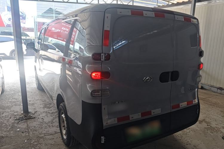 Used SAIC MAXUS Dana V1 2025 Low-Roof Cargo Version 42 kWh Rear Left 45 Deg