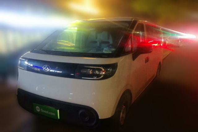 Used SAIC MAXUS Dana V1 2025 Low-Roof Multi-Function Version 42 kWh