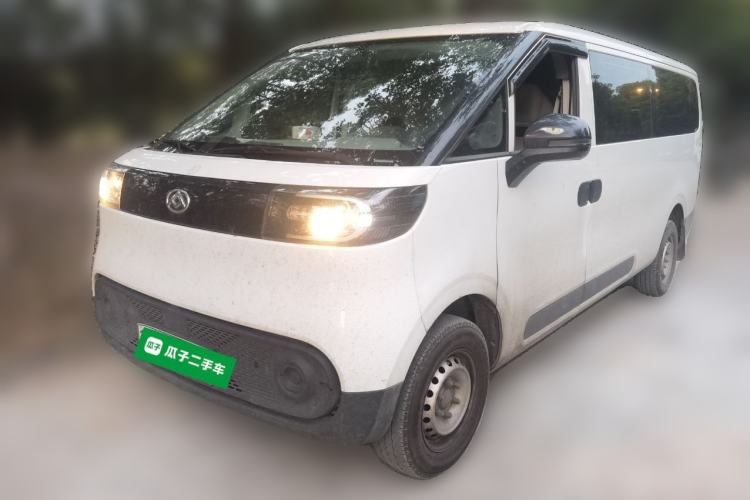 SAIC MAXUS Dana V1 2025 V1+ Long Wheelbase Low-Roof Multi-Function Version (62 kWh) - 2025 Model Year