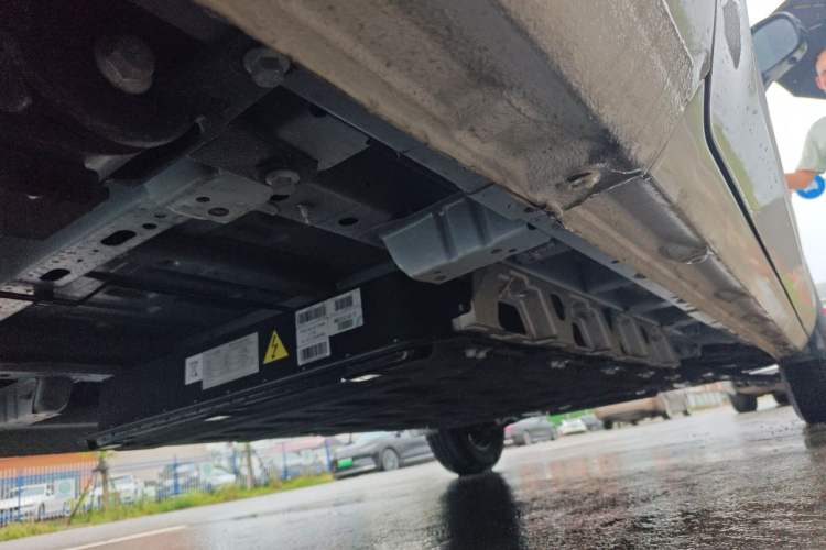 Used SAIC MAXUS Dana V1 2025 V1+ Long Wheelbase Low-Roof Cargo Version (50 kWh) Chassis Rear Right
