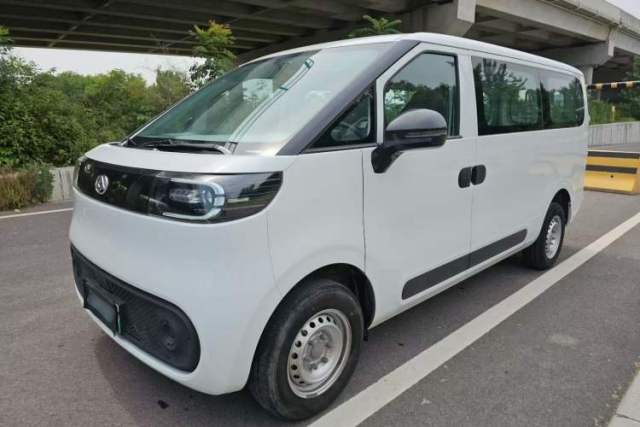 Used SAIC MAXUS Dana V1 2024 V1 Short Wheelbase Low-Roof Multi-Function Version (51 kWh)